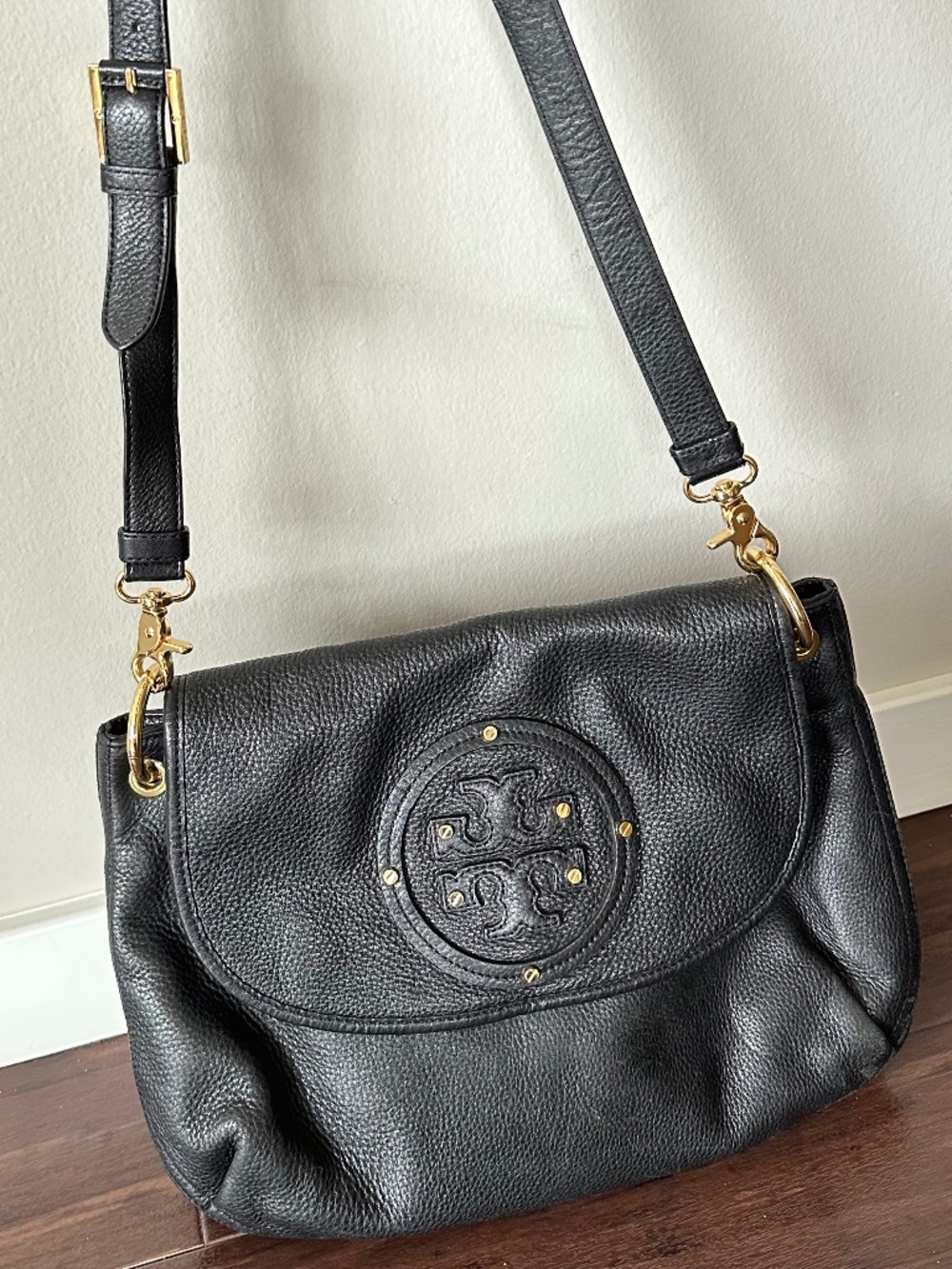 Tory Burch Black Pebbled Leather Crossbody Bag Gold Hardware Large Purse